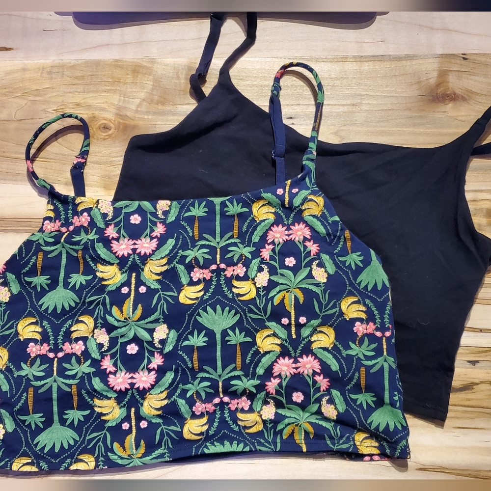 ☆ 3/35$ | OLD NAVY | NWOT Set of 2 Brami Tops in size Medium